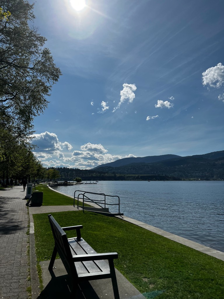 kelowna, kelowna bc, things to do in kelowna, kelowna city, downtown kelowna, activities in kelowna, okanagan, kelowna in spring, golf in kelowna, sports in kelowna, shopping in kelowna, places to eat in kelowna, parks in kelowna, bc,bc parks, bc things to do, best things to do in kelowna, kelowna hiking, hiking in kelowna, best hikes in kelowna,