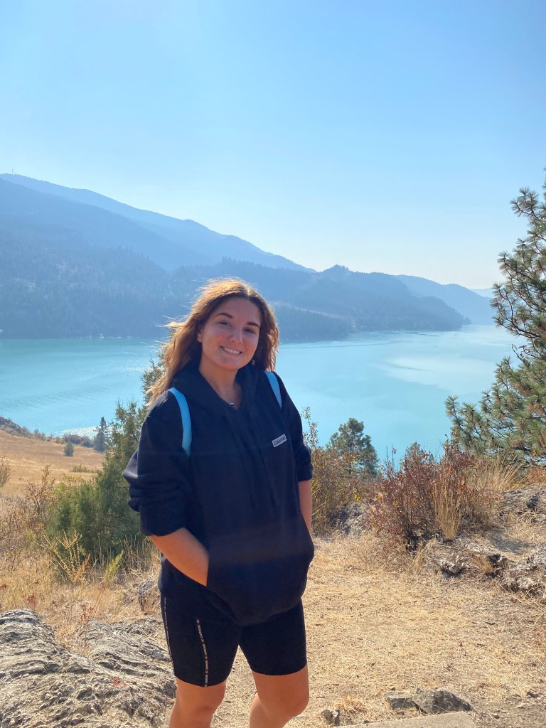 kelowna, kelowna bc, things to do in kelowna, kelowna city, downtown kelowna, activities in kelowna, okanagan, kelowna in spring, golf in kelowna, sports in kelowna, shopping in kelowna, places to eat in kelowna, parks in kelowna, bc,bc parks, bc things to do, best things to do in kelowna, kelowna hiking, hiking in kelowna, best hikes in kelowna,