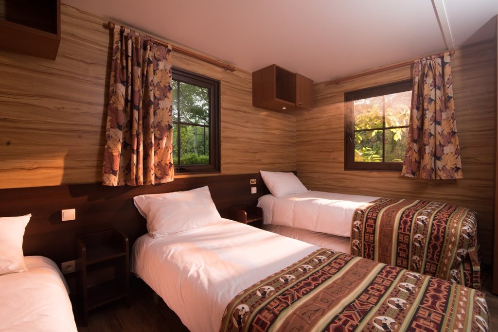 disneyland, disneyland resort, disneyland Paris, euro disney, disneyland europe, disneyland paris theme parks, disneyland paris transport, Disneyland Paris train, Disneyland Paris drive, disneyland Paris hotels, disneyland Paris resorts, Disneyland Paris on site hotels, disneyland Paris accommodation, disneyland hotels, hotels near disneyland Paris, cheap hotels at disneyland Paris, Disneyland Hotel, disneyland Paris hotel, marvel hotel, hotel New York, hotel New York the art of marvel, disney marvel hotel, Cheyenne resort, Cheyenne hotel, Santa Fe hotel, disney Santa Fe hotel, disney newport bay club, disney newport bay hotel, disney sequoia lodge, sequoia lodge hotel, davy Crockett ranch, disney partner hotels Paris, places to stay at disneyland Paris, 