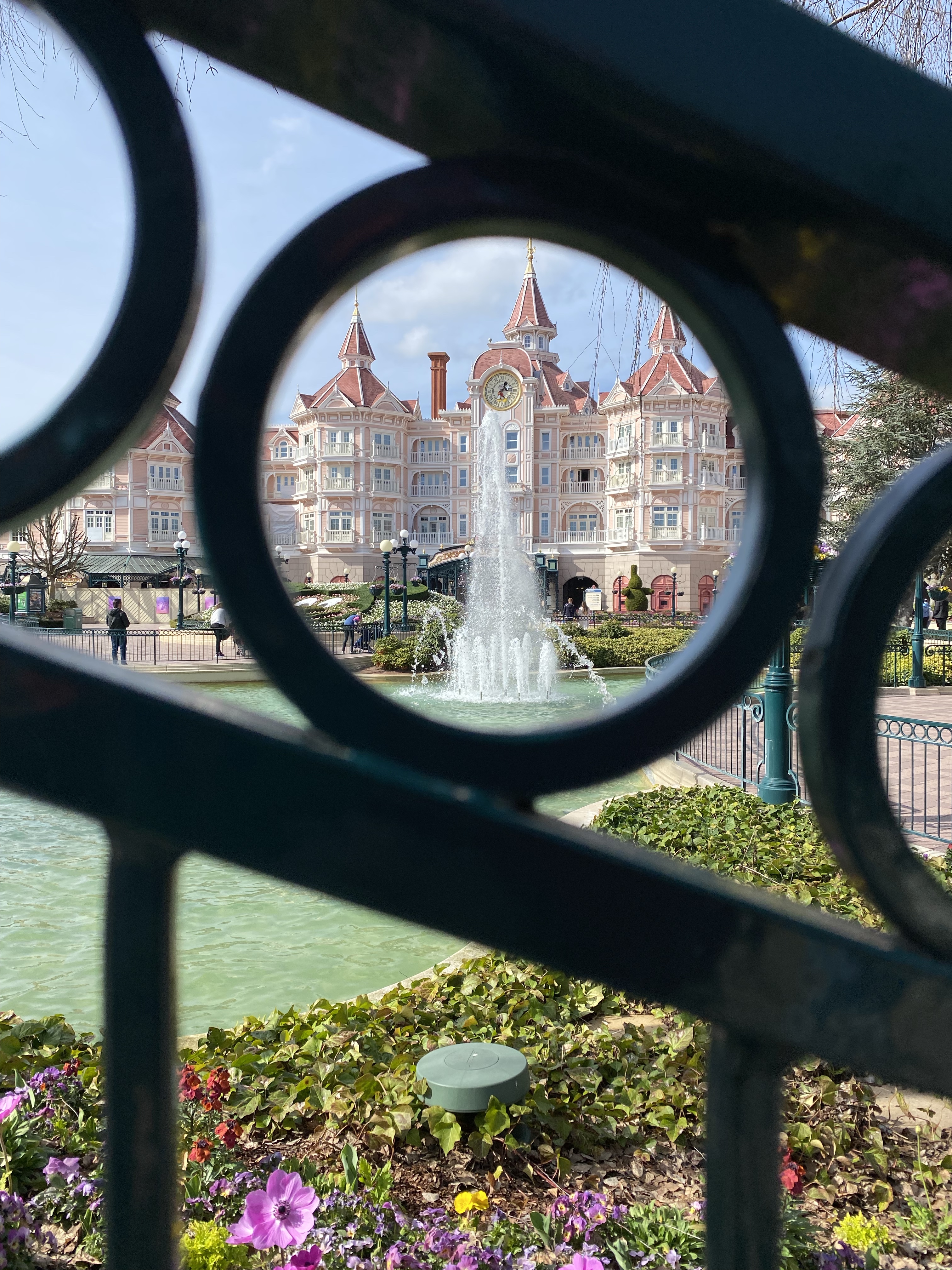 Disneyland Paris Hotels – The Complete Guide