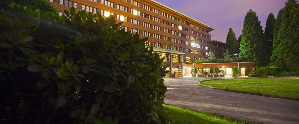 disneyland, disneyland resort, disneyland Paris, euro disney, disneyland europe, disneyland paris theme parks, disneyland paris transport, Disneyland Paris train, Disneyland Paris drive, disneyland Paris hotels, disneyland Paris resorts, Disneyland Paris on site hotels, disneyland Paris accommodation, disneyland hotels, hotels near disneyland Paris, cheap hotels at disneyland Paris, Disneyland Hotel, disneyland Paris hotel, marvel hotel, hotel New York, hotel New York the art of marvel, disney marvel hotel, Cheyenne resort, Cheyenne hotel, Santa Fe hotel, disney Santa Fe hotel, disney newport bay club, disney newport bay hotel, disney sequoia lodge, sequoia lodge hotel, davy Crockett ranch, disney partner hotels Paris, places to stay at disneyland Paris, 